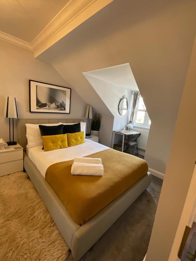 Home Away From Home London Eksteriør bilde